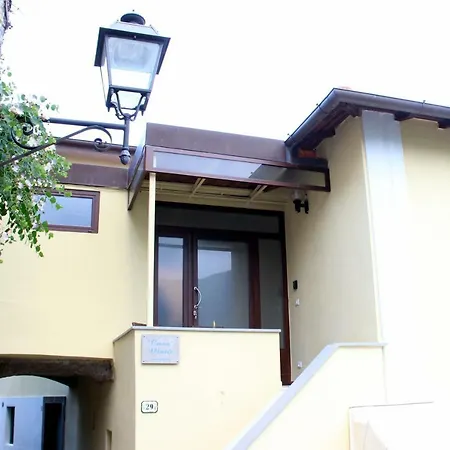 Casa Maio Riccò del Golfo di Spezia